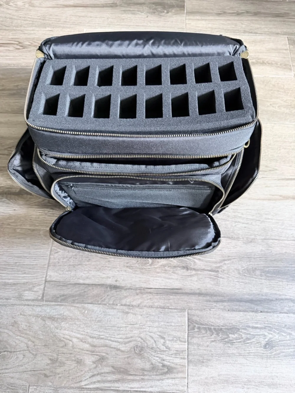 Enhanced DnD bag. Dungeons and Dragons carring case in black.